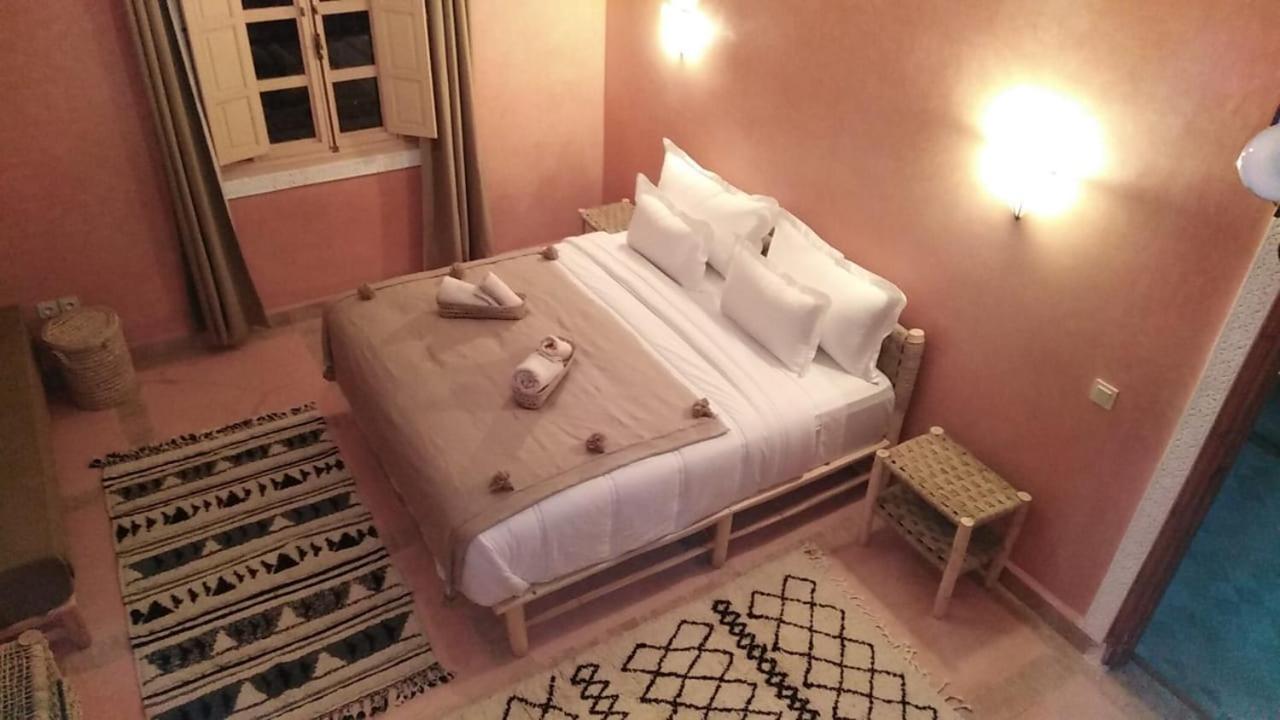 Dar Ajgal Bed & Breakfast Dourtane Bagian luar foto