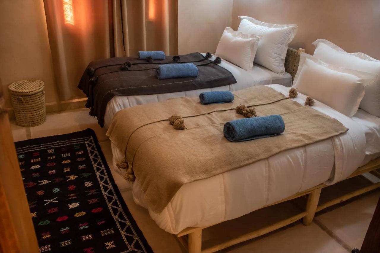 Dar Ajgal Bed & Breakfast Dourtane Bagian luar foto